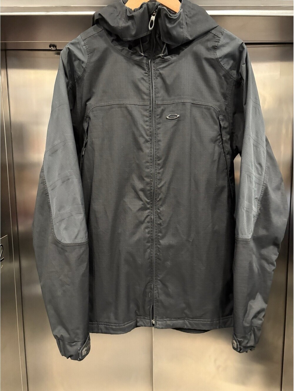 Vintage Oakley Stealth Snowboard Jacket